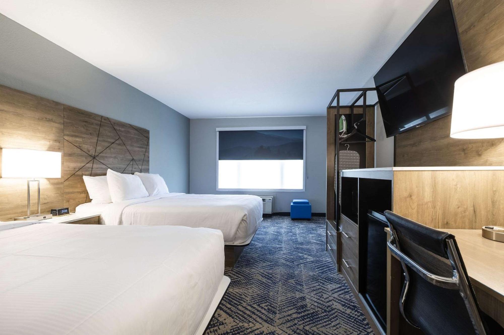 Rodeway Inn & Suites Near Outlet Mall - Ашвил Екстериор снимка