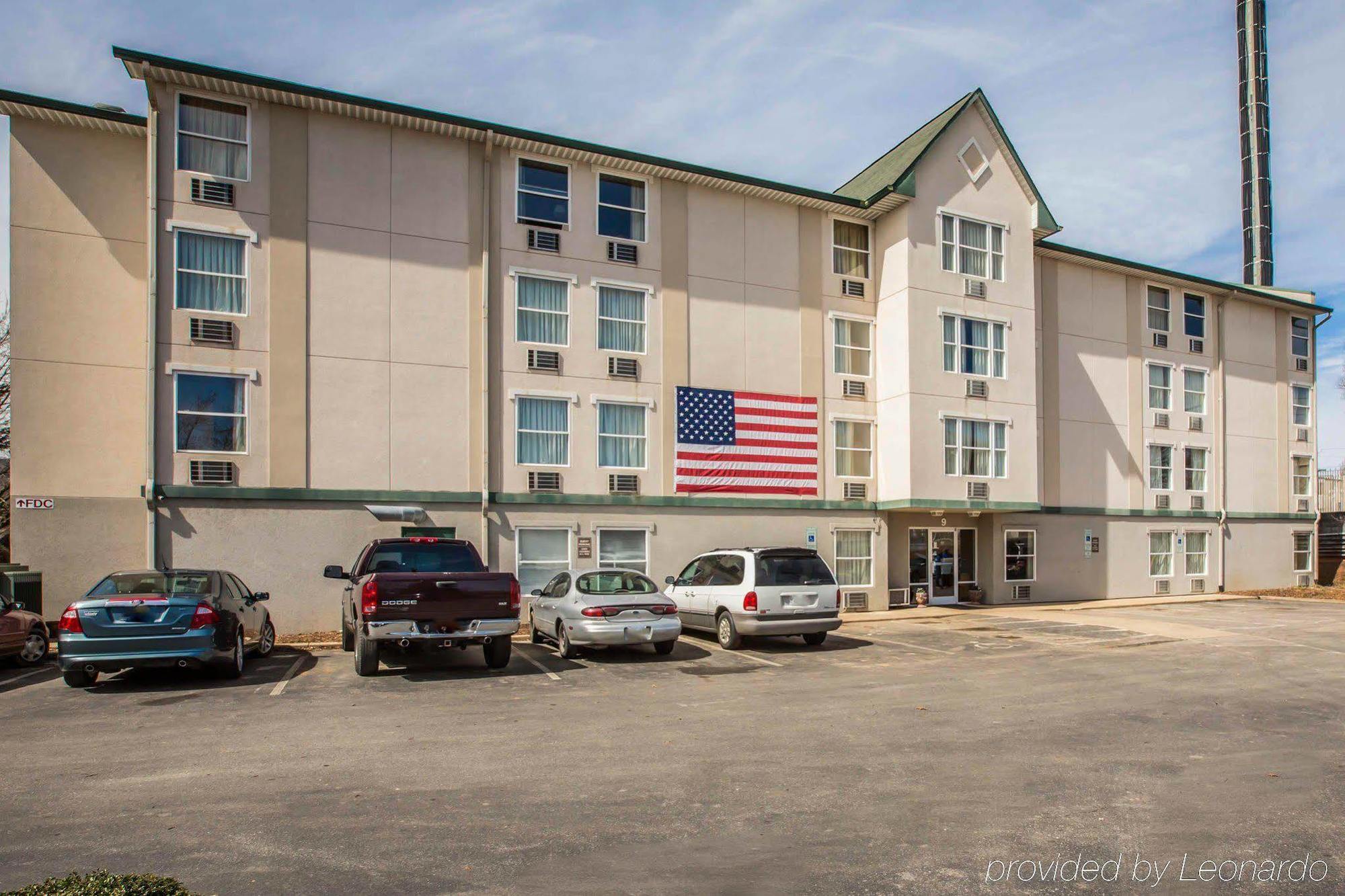 Rodeway Inn & Suites Near Outlet Mall - Ашвил Екстериор снимка